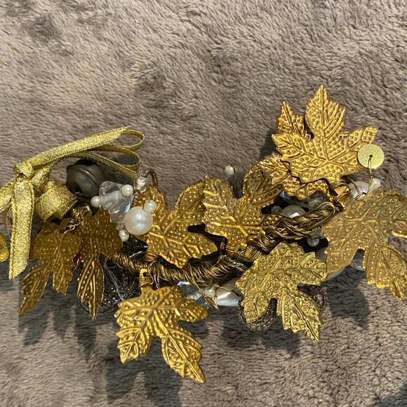 Vintage Decorative Beaded and Gold Colour Metal Grape Leaves Spray 7" - Picture 3 of 3